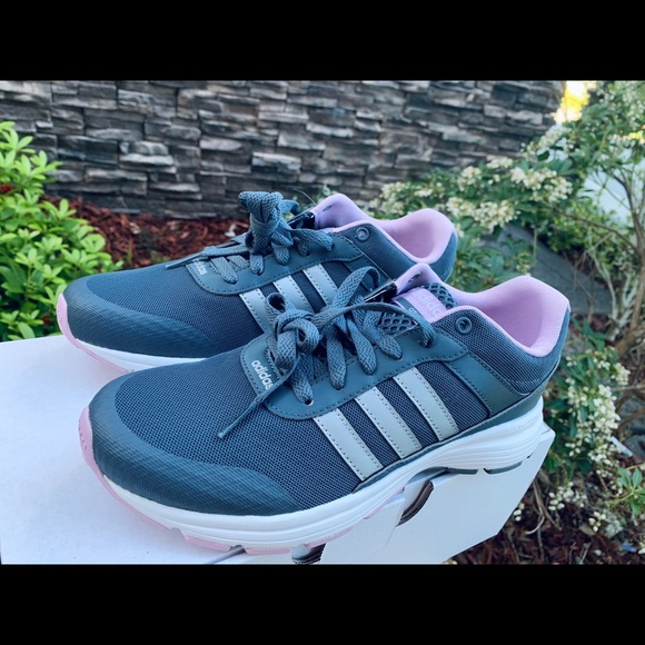 Adidas sneaker - Picture 5 of 8